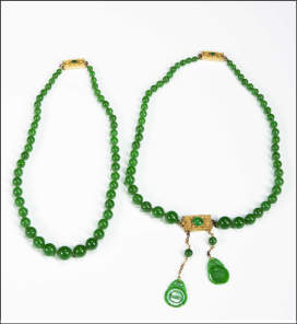 2 imperial jade necklaces sold for $132,000